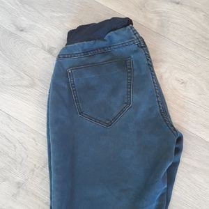 Jessica Simpson Maternity Jeans
